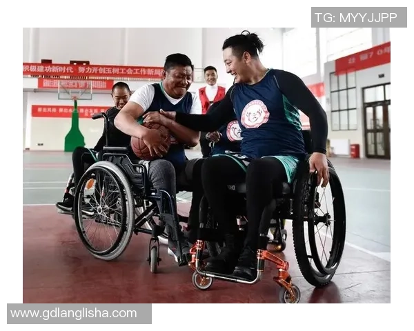 武汉网球队的奋进之路：从默默无闻到邀请赛的荣耀时刻